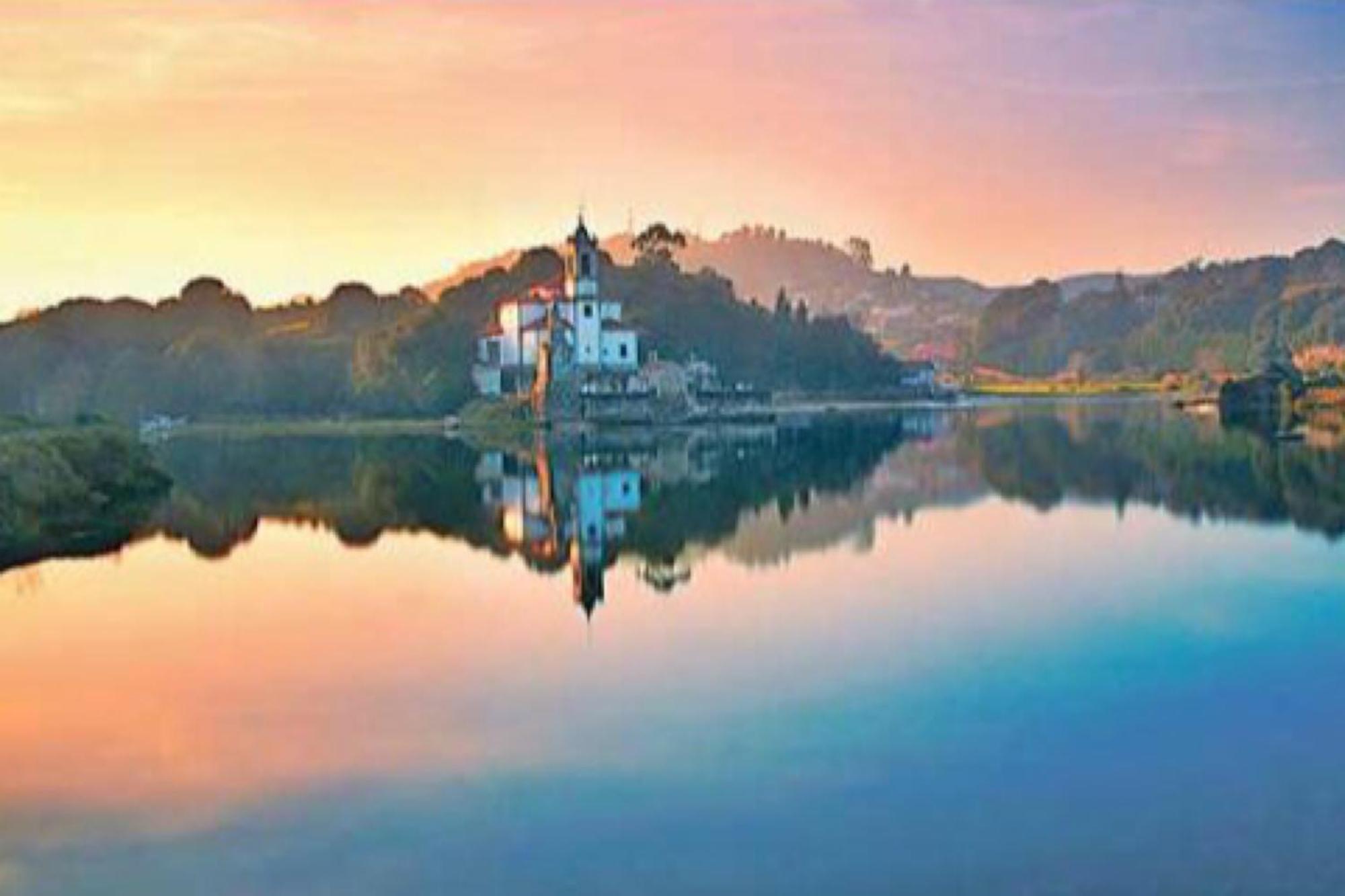 El Pedroso De Llanes Villa Villahormes Exterior photo