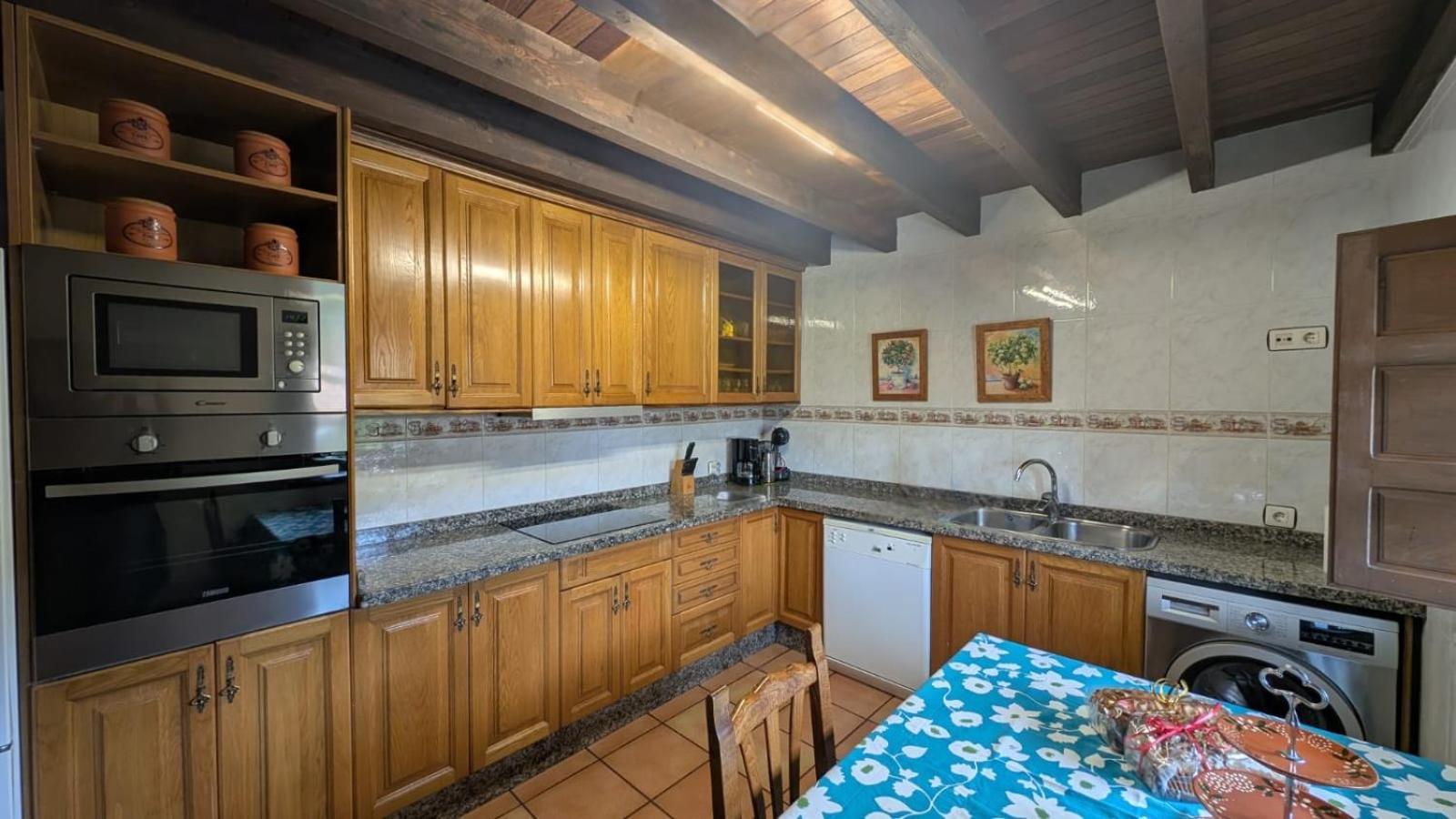 El Pedroso De Llanes Villa Villahormes Exterior photo
