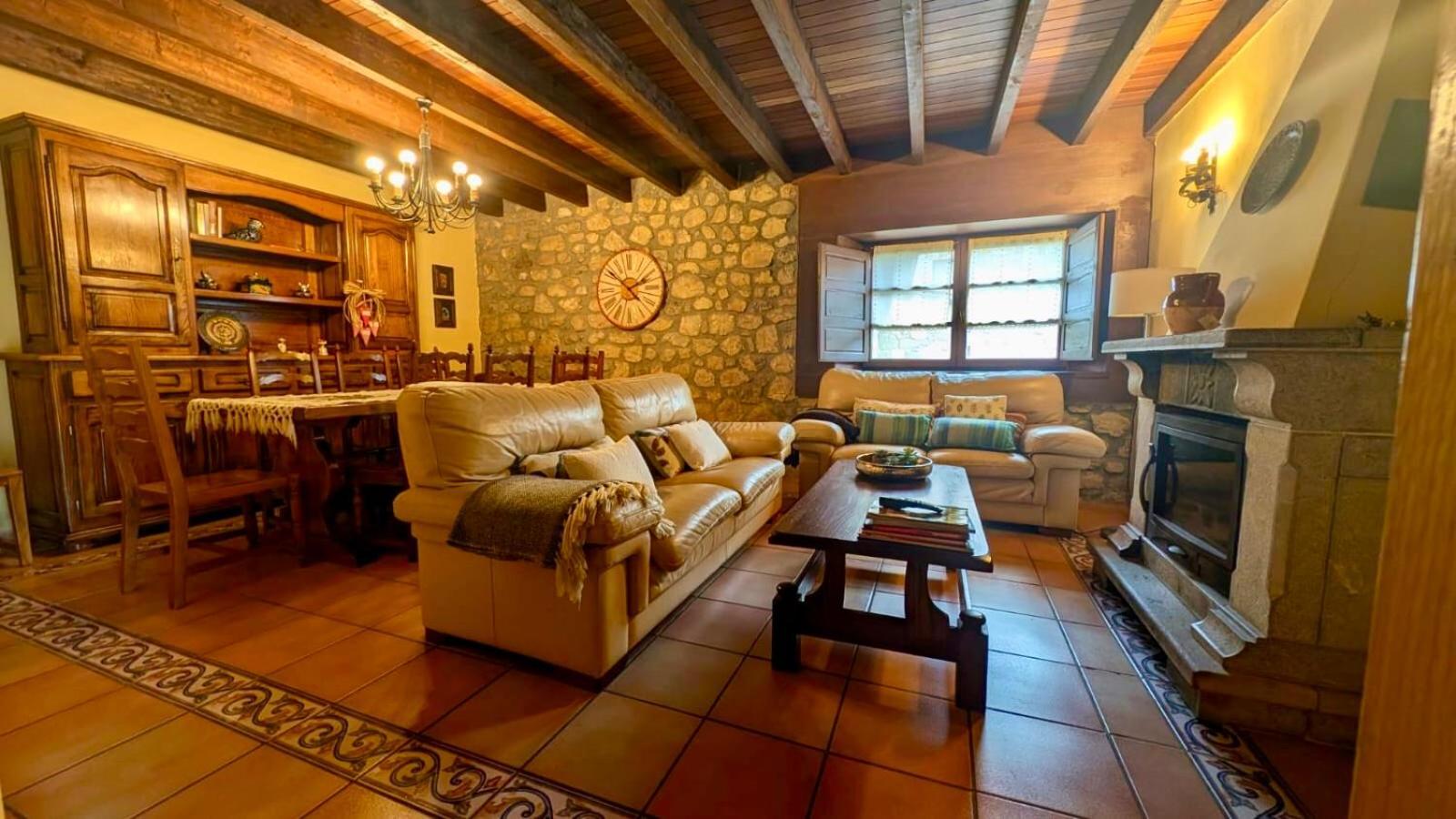 El Pedroso De Llanes Villa Villahormes Exterior photo